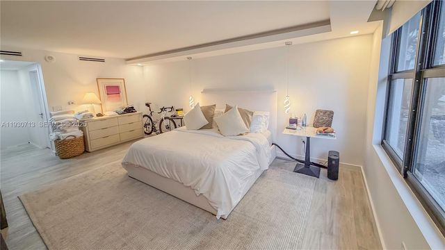 9801 Collins Ave 3Y, Bal Harbour, FL 33154