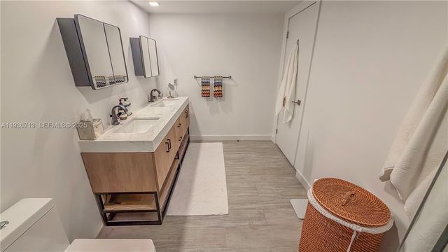 9801 Collins Ave 3Y, Bal Harbour, FL 33154