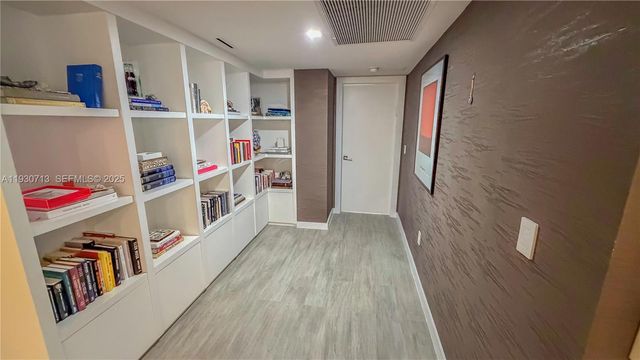 9801 Collins Ave 3Y, Bal Harbour, FL 33154