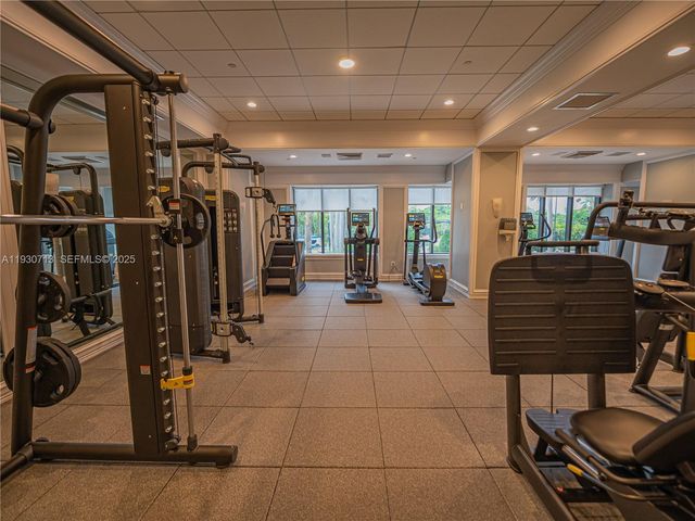 9801 Collins Ave 3Y, Bal Harbour, FL 33154