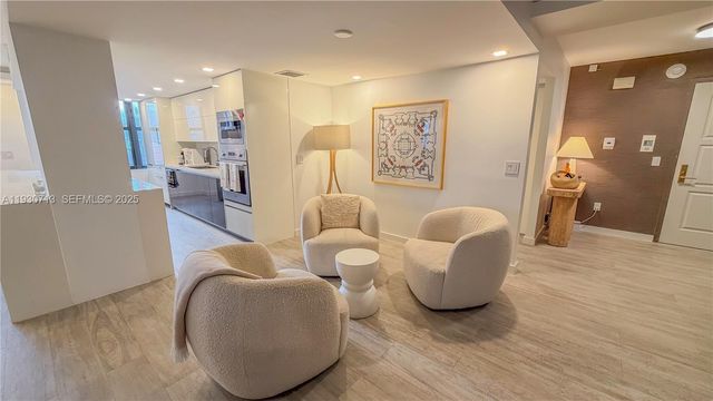 9801 Collins Ave 3Y, Bal Harbour, FL 33154