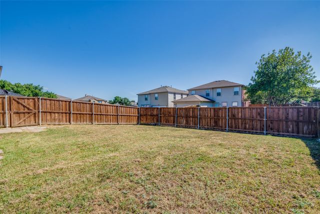 3017 Southern Hills Lane, Mesquite, TX 75181