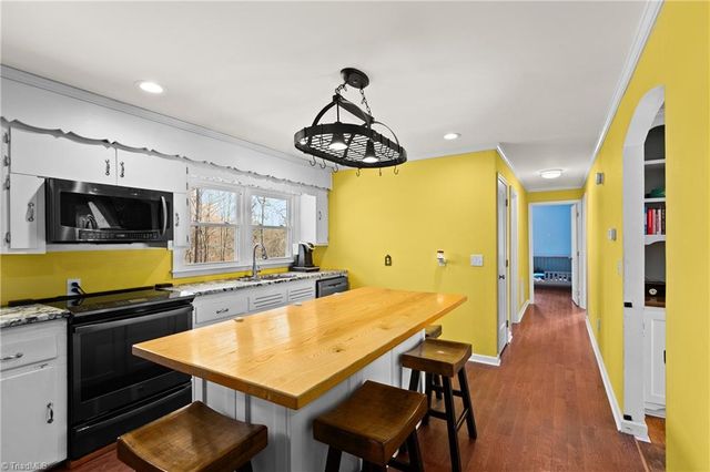 2035 Buffalo Road, Sandy Ridge, NC 27046