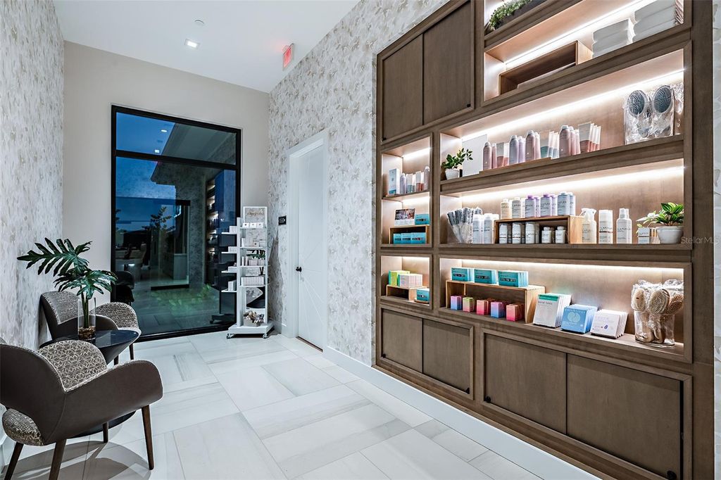 Image 9 of property listing at 7724 CASPIAN STREET, Palmetto, FL 34221