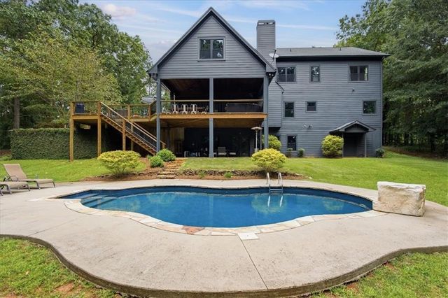 992 Oak Grove Road, Carrollton, GA 30117
