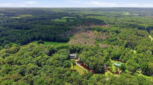 992 Oak Grove Road, Carrollton, GA 30117