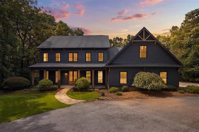 992 Oak Grove Road, Carrollton, GA 30117
