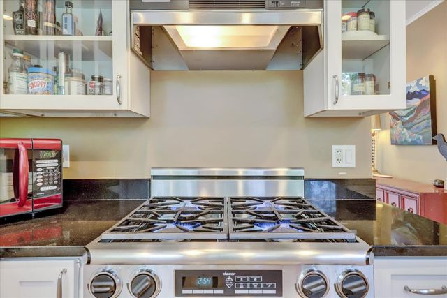 127 E Empire, Grass Valley, CA 95945