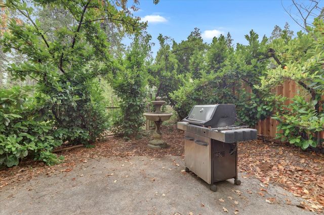 127 E Empire, Grass Valley, CA 95945