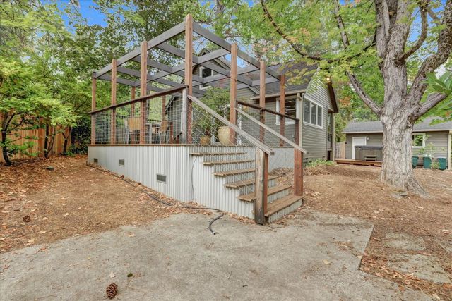 127 E Empire, Grass Valley, CA 95945