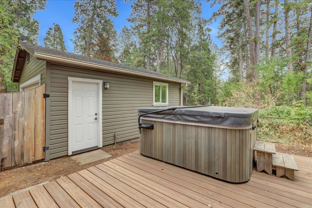 127 E Empire, Grass Valley, CA 95945