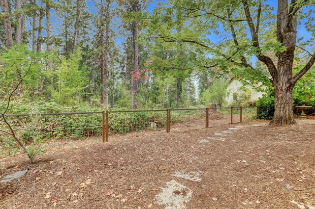 127 E Empire, Grass Valley, CA 95945