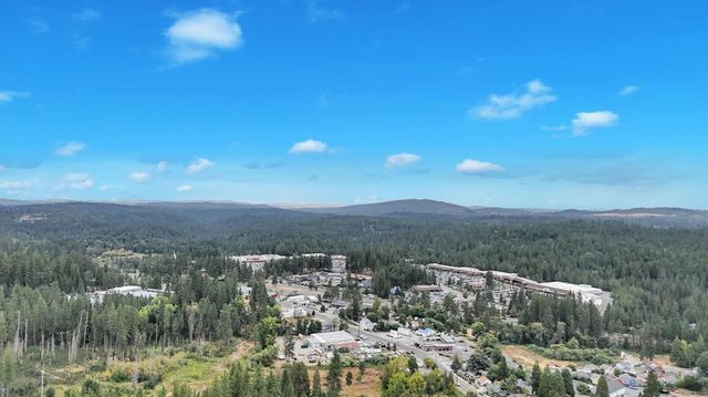 127 E Empire, Grass Valley, CA 95945