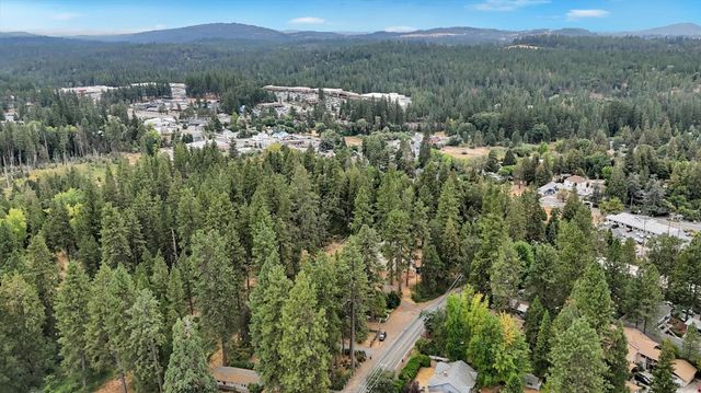 127 E Empire, Grass Valley, CA 95945