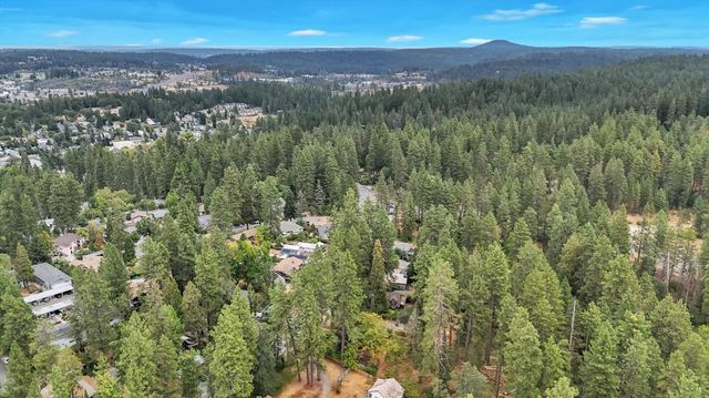 127 E Empire, Grass Valley, CA 95945