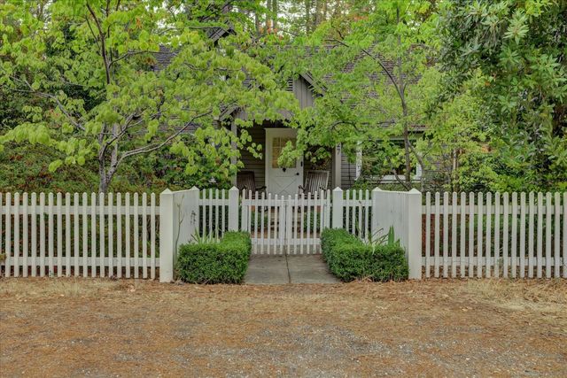 127 E Empire, Grass Valley, CA 95945