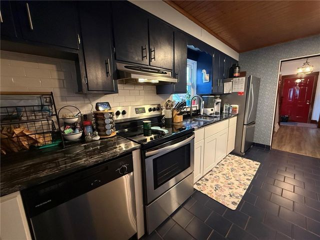 50 VERNON STREET, South Union Twp, PA 15401