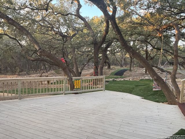 739 W OAK ESTATES DR, San Antonio, TX 78260