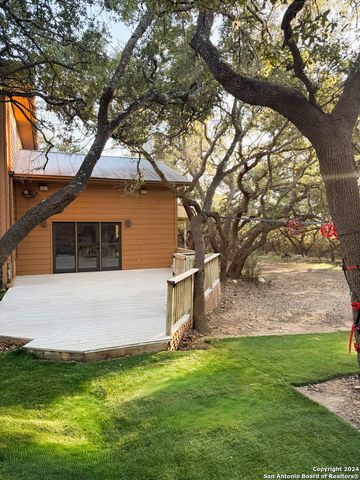 739 W OAK ESTATES DR, San Antonio, TX 78260