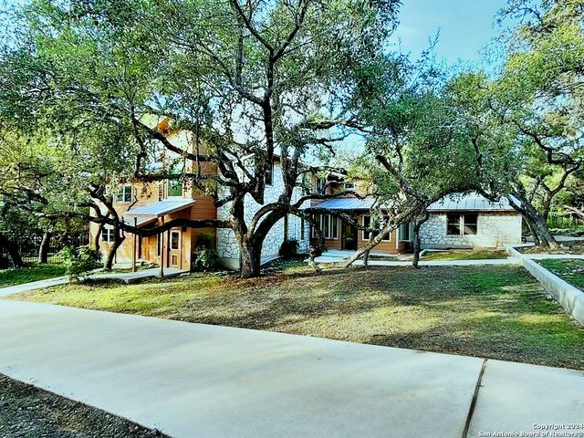 739 W OAK ESTATES DR, San Antonio, TX 78260