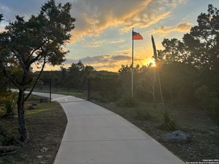 739 W OAK ESTATES DR, San Antonio, TX 78260