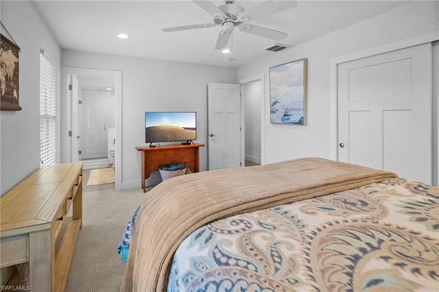 474 Lake Murex CIR, Sanibel, FL 33957