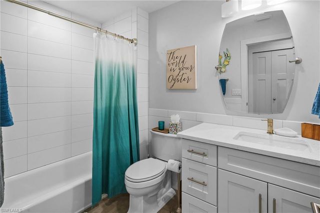 474 Lake Murex CIR, Sanibel, FL 33957