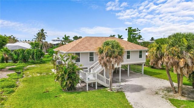 474 Lake Murex CIR, Sanibel, FL 33957