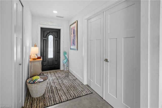 474 Lake Murex CIR, Sanibel, FL 33957