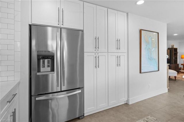 474 Lake Murex CIR, Sanibel, FL 33957