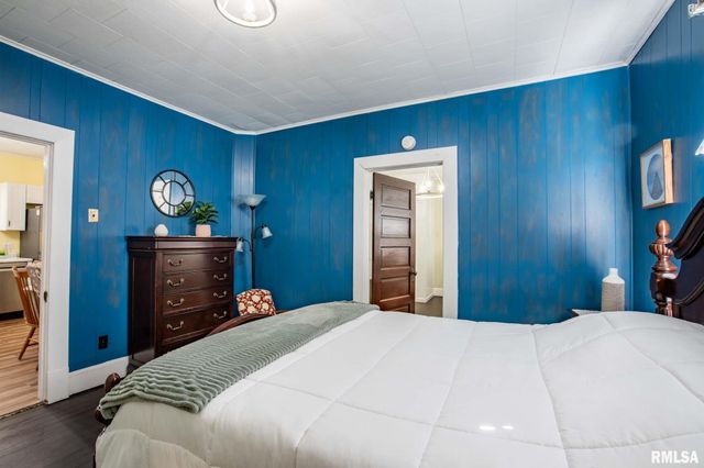 1414 NEWTON Avenue, Johnston City, IL 62951