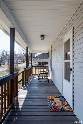 1414 NEWTON Avenue, Johnston City, IL 62951