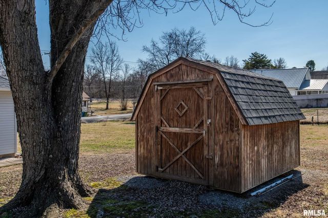 1414 NEWTON Avenue, Johnston City, IL 62951