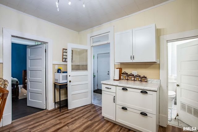 1414 NEWTON Avenue, Johnston City, IL 62951