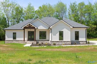 25541 Taylor Street, Elkmont, AL 35620