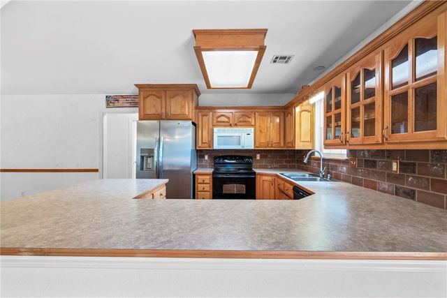 11133 Roggen Lane, Gravette, AR 72736