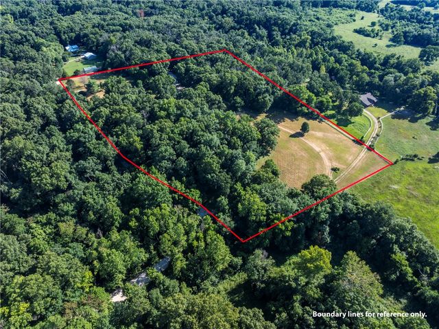 11133 Roggen Lane, Gravette, AR 72736