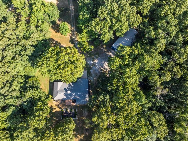 11133 Roggen Lane, Gravette, AR 72736