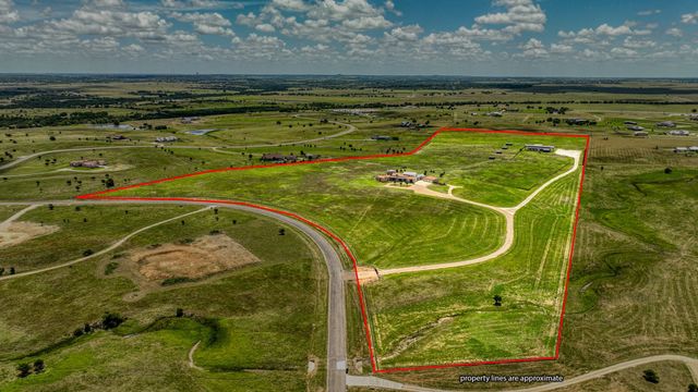 11802 E Rocky Creek Road, Crowley, TX 76036