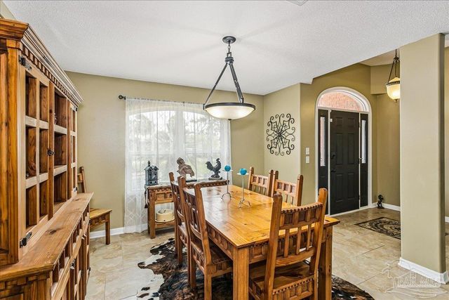 6579 Bellingham St, Navarre, FL 32566