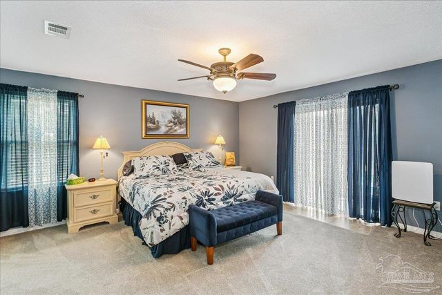 6579 Bellingham St, Navarre, FL 32566