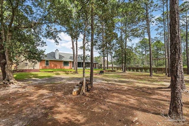 6579 Bellingham St, Navarre, FL 32566