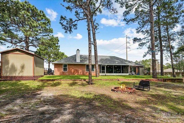 6579 Bellingham St, Navarre, FL 32566