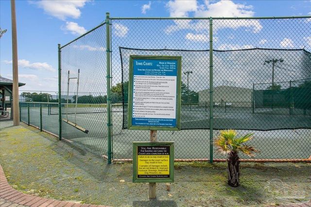 6579 Bellingham St, Navarre, FL 32566