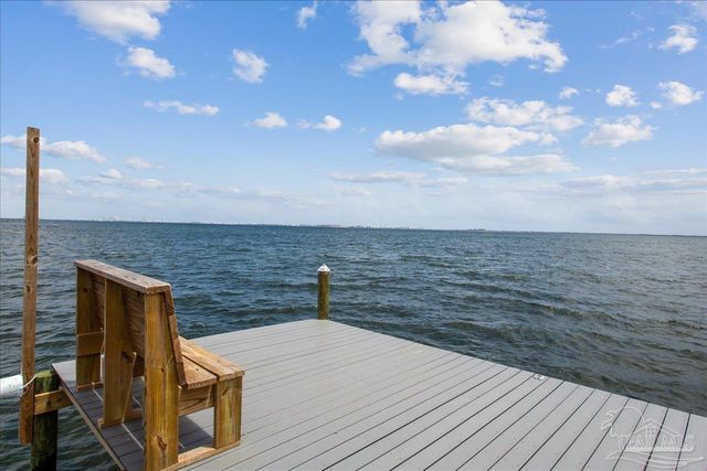 6579 Bellingham St, Navarre, FL 32566