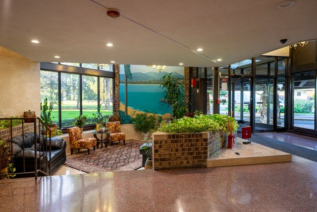 1275 E Baldwin Lane 507, Palatine, IL 60074