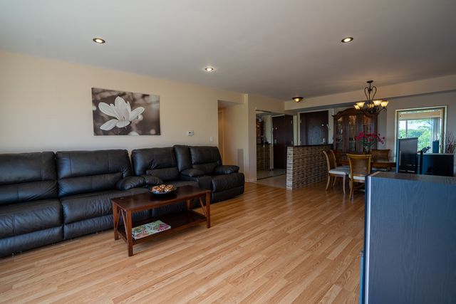 1275 E Baldwin Lane 507, Palatine, IL 60074