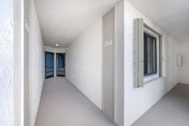 1605 S US Highway 1 E204, Jupiter, FL 33477