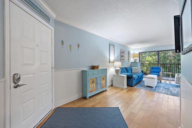 1605 S US Highway 1 E204, Jupiter, FL 33477