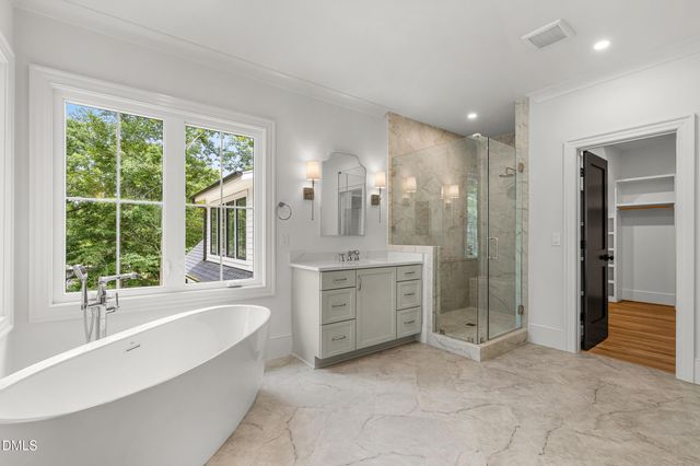 4 Chantilly Place, Durham, NC 27707
